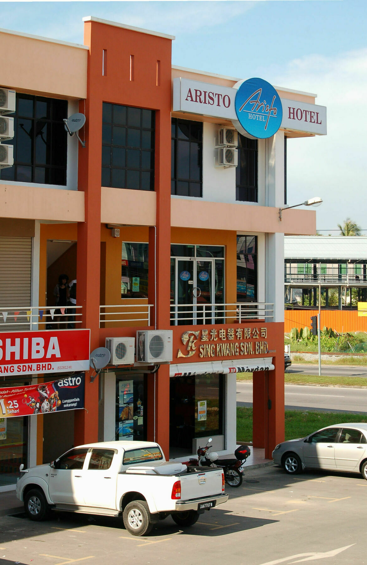 Aristo Hotel Putatan Kota Kinabalu Exterior foto